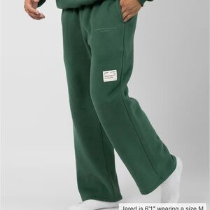 Affirmation Straight Leg Sweatpants - Forest MED